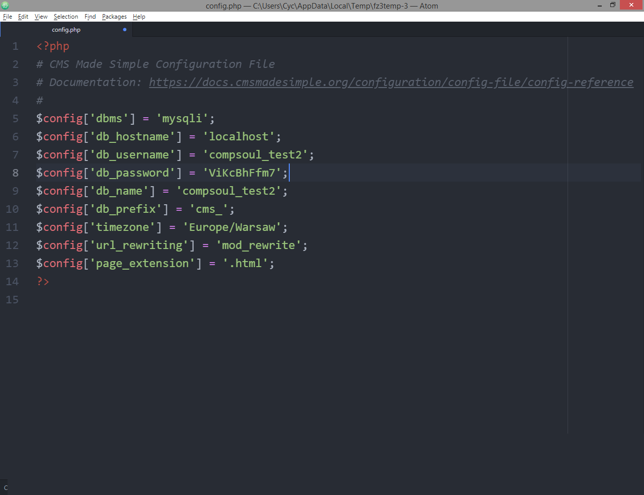 Plik config.php otwarty w edytorze